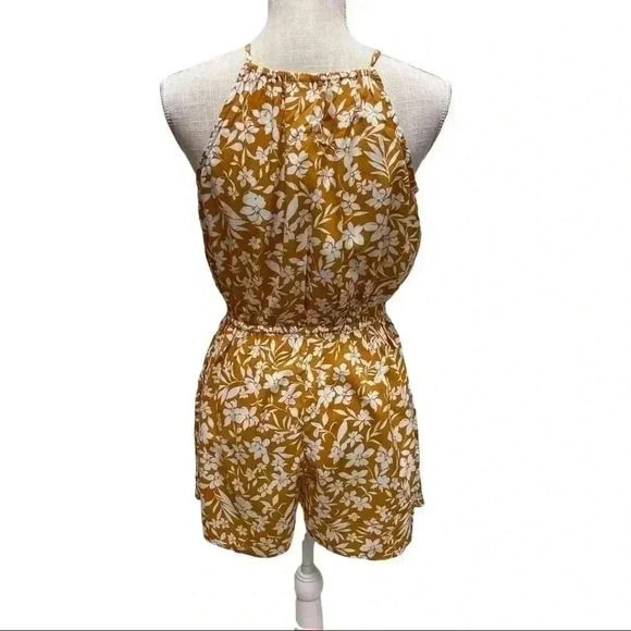 WOMENS’S OLD NAVY KEYHOLE ROMPER WITH POCKETS•SIZE XS•YELLOW&WHITE• - Picture 2 of 5